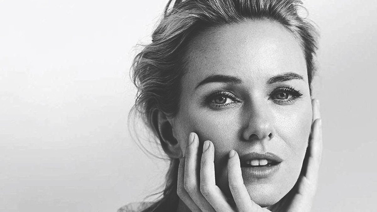 Lire la suite à propos de l’article Portrait Naomi Watts : Le charme électrisant.