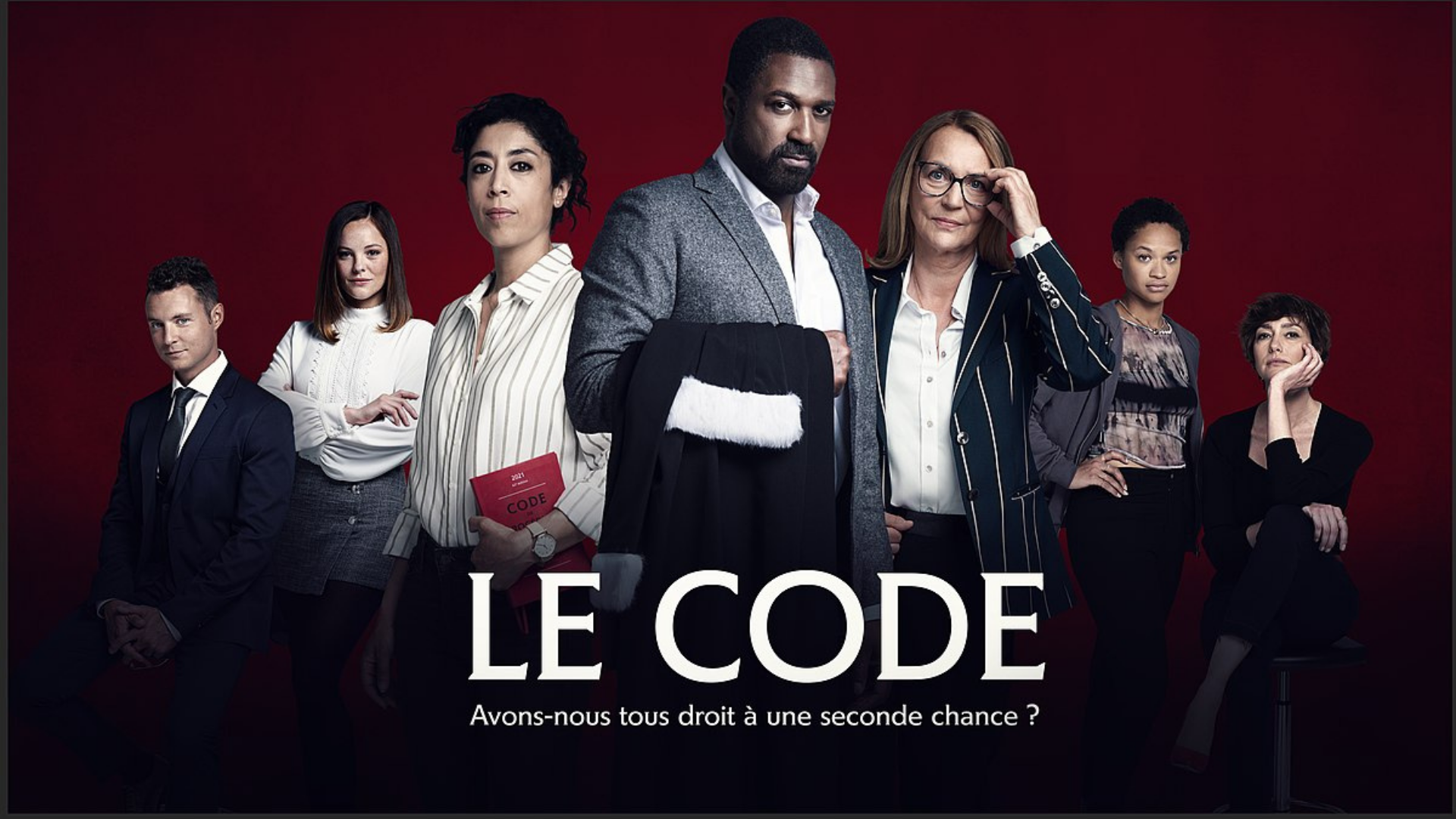 Lire la suite à propos de l’article Critique « Le Code » (2021) : Rédemption pour une robe noire !