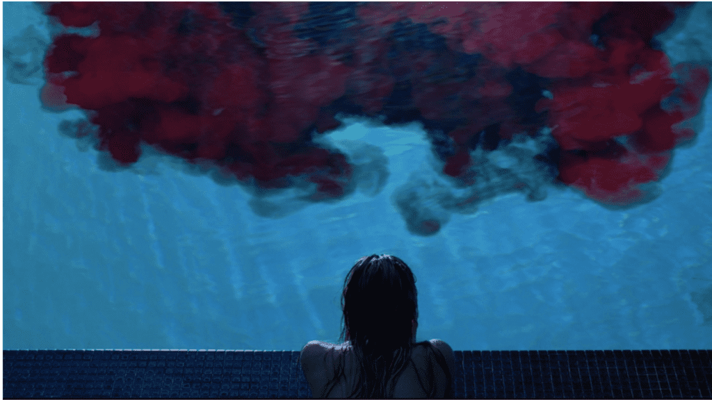 Critique « It Follows » (2014) : Fuis-moi je te suis, suis-moi je te fuis ! - ScreenTune